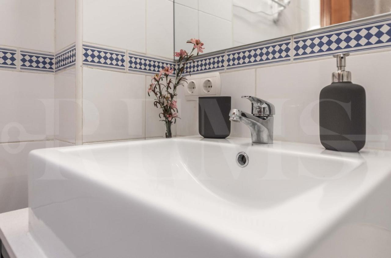 Inviting Apartment In The Heart Of Malaga By Rems Ngoại thất bức ảnh
